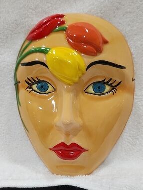 VINTAGE 1987 HAND-PAINTED GLAZED CERAMIC FACE WALL MASK